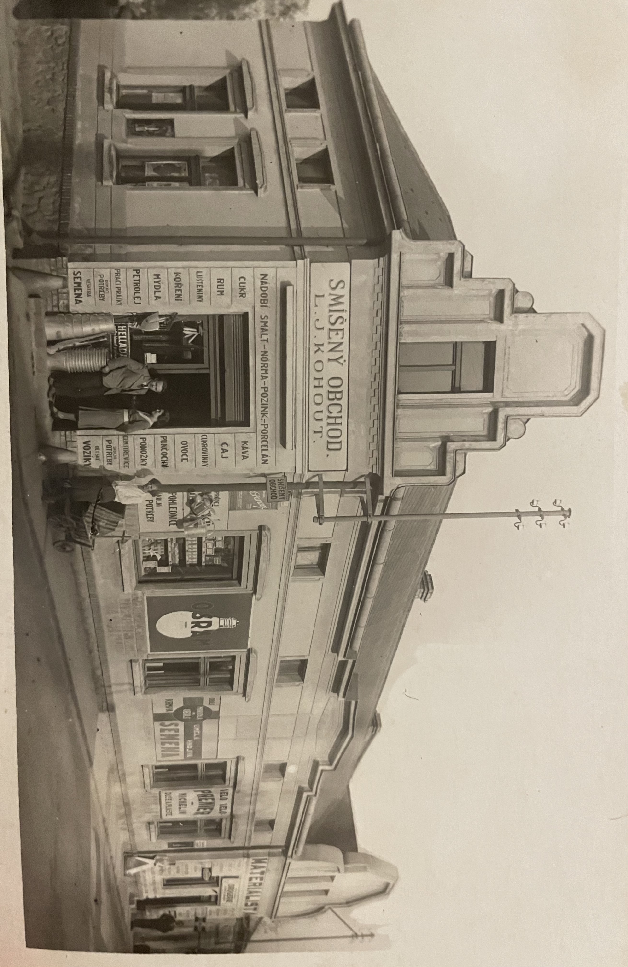 38E00C94-20AD-4CDB-A467-08FE4C5B3C8A